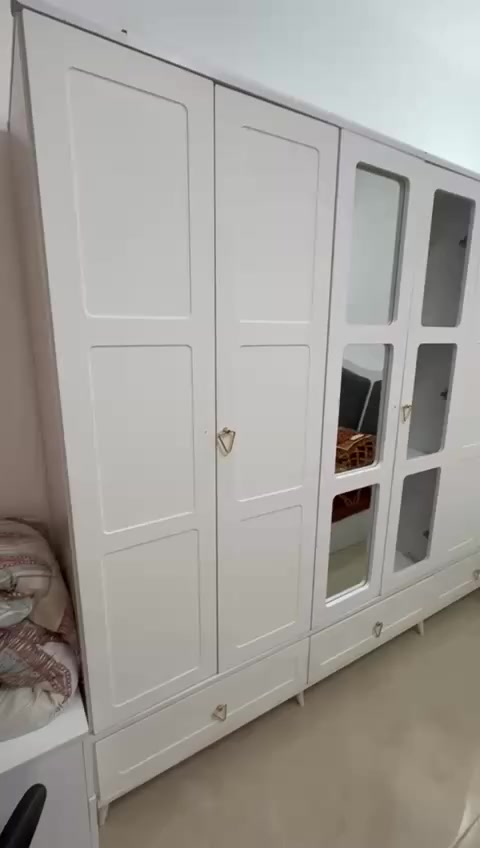 غرفة نوم للبيع تركي اشتريتها ب ٧٥٠ ألف وعارضة ب 350 ألف دينار
***********// بي واتساب
