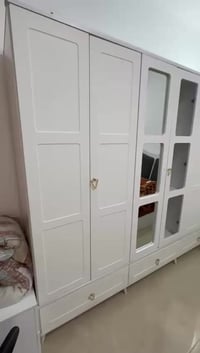 غرفة نوم للبيع تركي اشتريتها ب ٧٥٠ ألف وعارضة ب 350 ألف دينار 07705467...