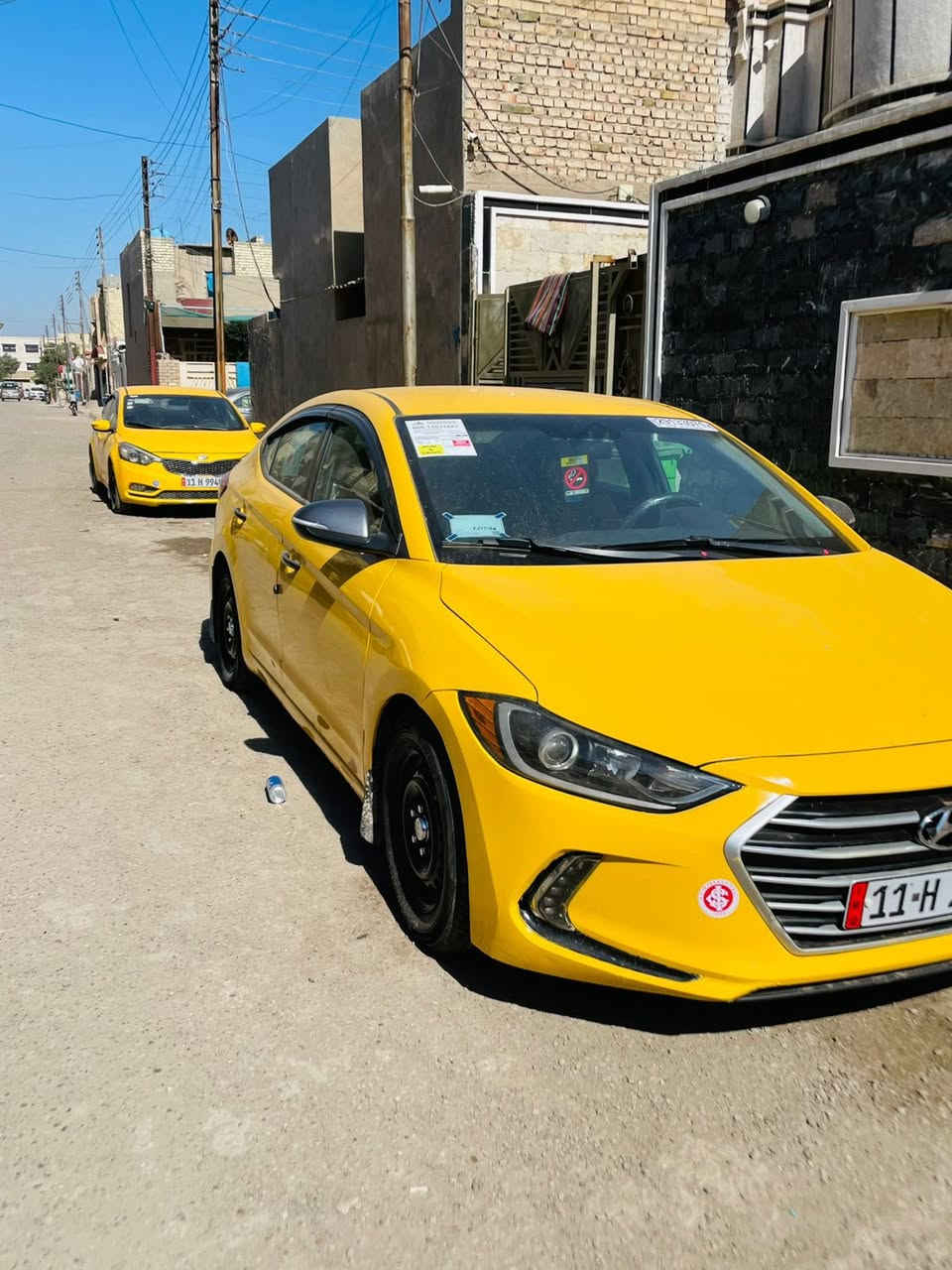 السلام عليكم انترا موديل 2018 صوره الحادث مرفوق بلمنشور سياره مكفوله من دواخل تخم تاير تبريد شغال تحكم ستيرن جيهتين محرك 2000 دوش حداديه جديده اشاير بالمري مكاني بغداد رقم تلفون ***********
