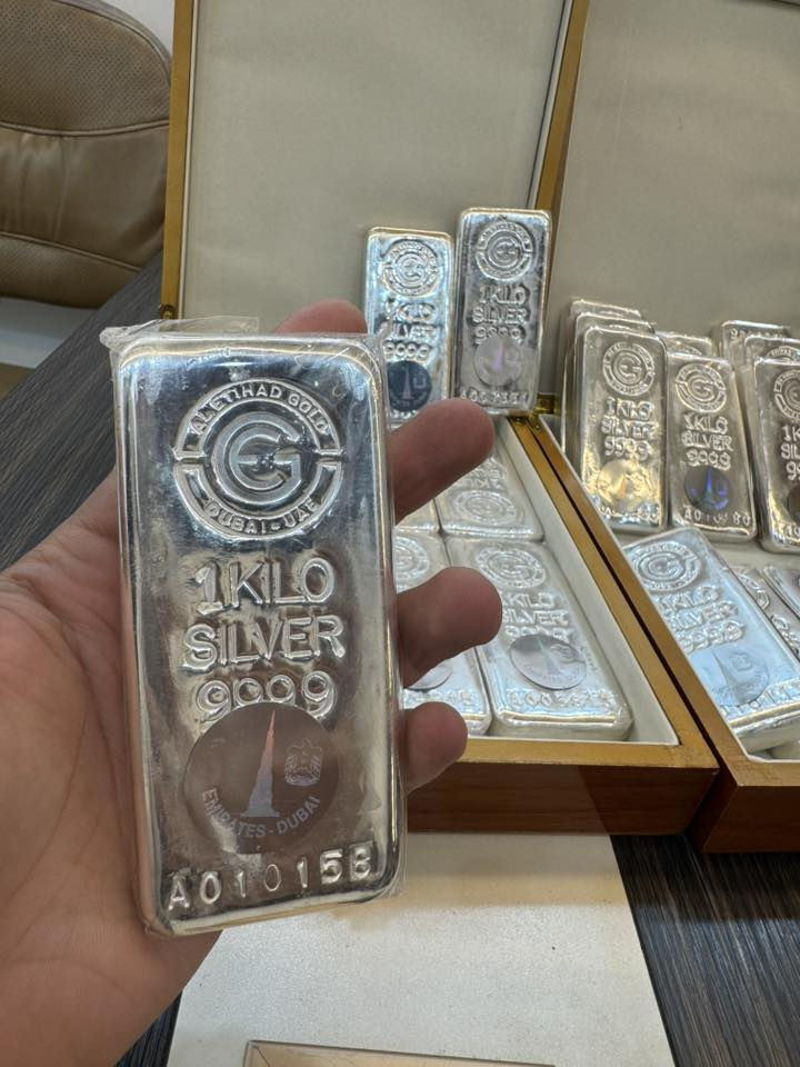 السلام عليكم 
سبائك الاتحاد عدد 5 
شهادة منشأ ووصل شراء 
مكاني بغداد
***********
