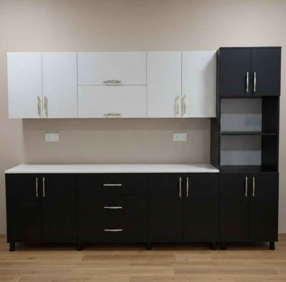 ‎مترين ونص ارضي وملحق مع الفاترينا 
والسنك مترو20 مرمر‎ بغداد, العراق


**إذا كنت صاحب هذا الإعلان وتريد حذفه لأي سبب، رجاءا أرسل رسالة إلى الدعم الفني**