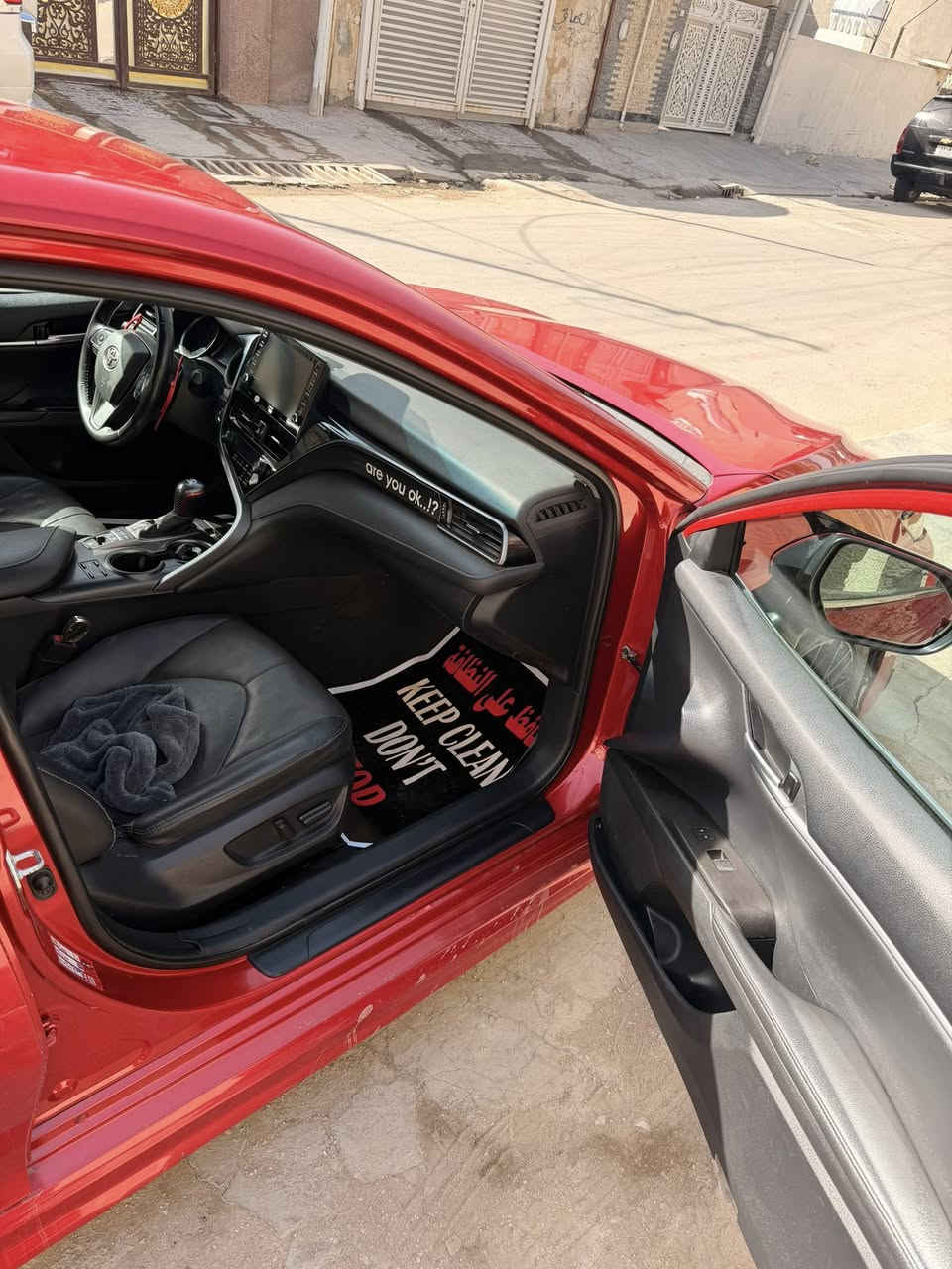 السلام عليكم
كامري ٢٠٢٣
وارد امريكي 
حادثها جاملغ خلفي صبغ 
وبابين بارد فقط 
فول مواصفات xse
كشنات تبريد +تدفئه
وكشنات اماميه كهرباء
هيتر ستيرن
سماعات jbl
رادارات اماميه +نقاط عمياء
شفتات ستيرن 
٣ مود درايف 
٥كامرات 
قماره حديد
***********
