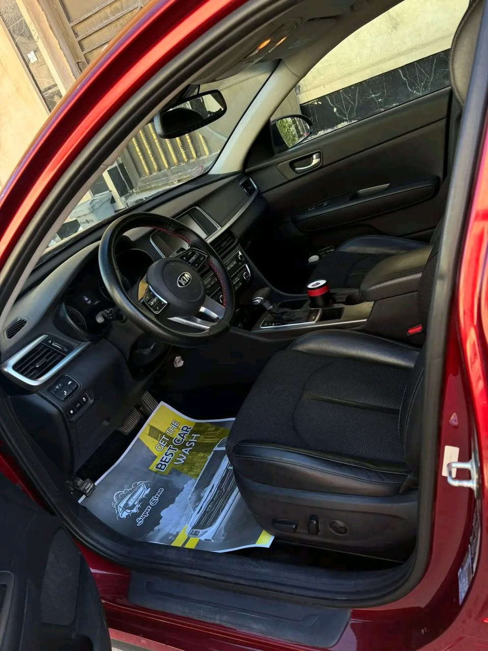 للبيع فقط 
كيا أوبتما موديل ٢٠١٩ وارد أمريكي 
فئة s حادث خلفي 
السيارة عليها إدامة كاملة من بلكات اصلية جدد وباتري جديد وتايرات جدد 
المواصفات ال s معروفة 
والسيارة بصمة بلادي ودخول ذكي 
الحادث خفيف خلفي بدون ايرباك 
رقم أربيل باسم الشركة 
السيارة ماشية ٥٥ الف فقط 
على وضع الشركة بدون نقص سعر 138$
تفاصيل اكثر ***********
مكاني الفلوجة
