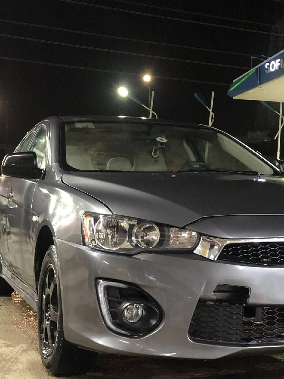 سەرەتا بەناوی خوا لانسەر قرش ٢٠٠٩
گێڕو مەکینە بە شەرت مەکینە مەرخوبەکەیە ٢٠ تە
پێشی کامل کراوە بە ٢٠١٧ سەیارەکە زۆر ڕیکو پێکو جایزە 
سەیارەکە هەیکەلی زۆر جوانە کامل سپۆڕتە
سەنەوی جنوبی لەگەڵە بەشەرت 
تەبریدی ساردو گەرمی بەشەرت 
بۆ نوقسانی مەگەرێ کامل مەسرەفە
سیارەکە ساخە تەقەو رەقو کارەبای مەزبوتە
سعری ٤٧ گەڵاو معامەلەیە
***********
