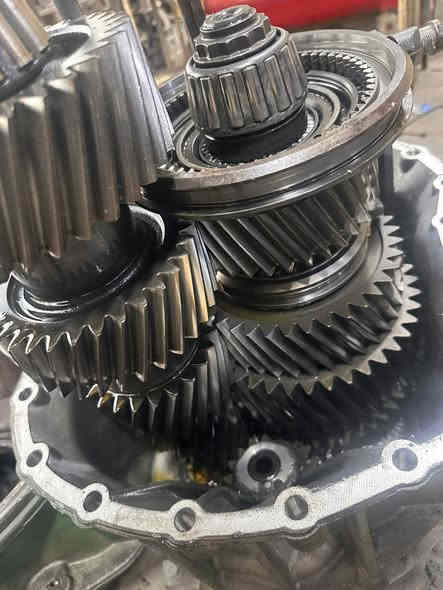 توجد لدينا انواع الكيرات لكافه الشاحنات الكبيرة 
بغداد جرف النداف مقابل مدخل النهروان 
قرب جسر العبور 

***********
