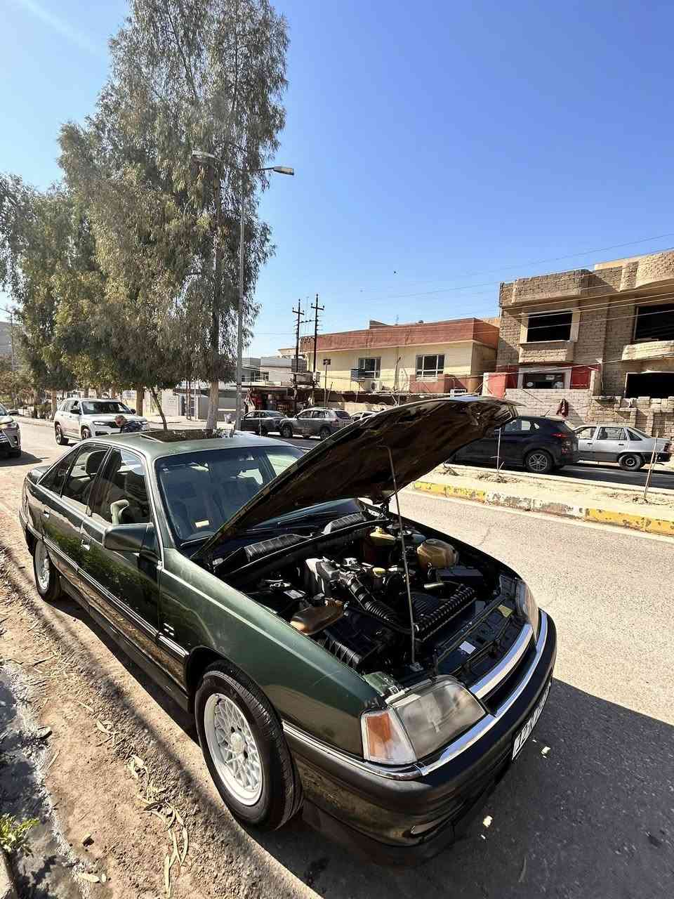 أوميكا موديل 1992 السياره تحفه جديده كلش على يد والدي الله يرحمه 
السعر 55 ورقه 
تحويل مباشر رقم جديد سنويه جديده 
الاستفسار على رقم ‭0777 270 8192‬
