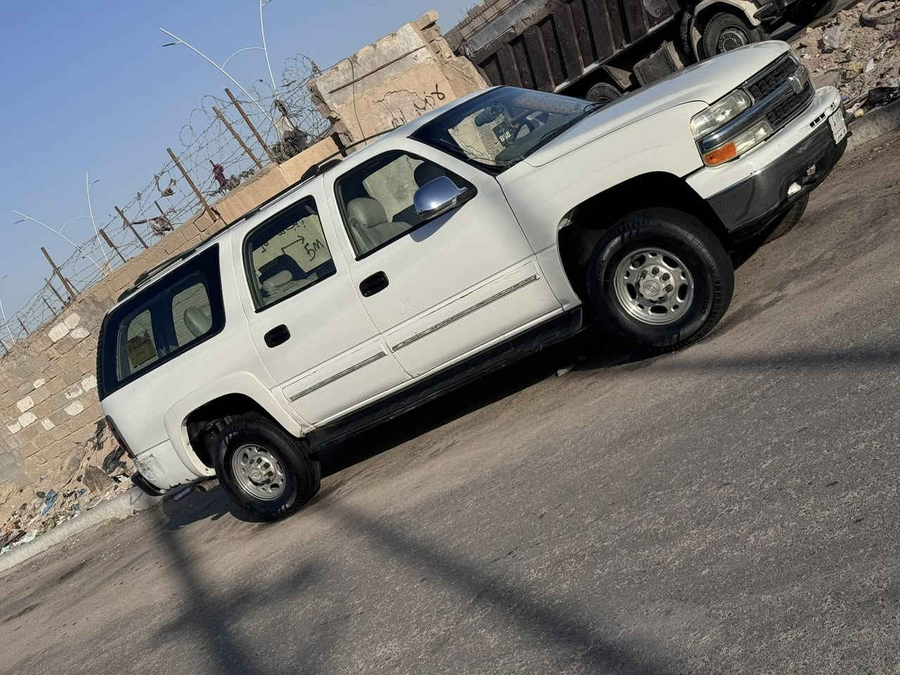 السلام عليكم الفينيه لبيع رقم بغداد تحويل ثاني يوم 2001 مكينه وكير بل كارتون كهربائيات كلها شغاله تخم تاير حداده جديده دواخلها حلوه بيع مستعجل السعر 58 العنوان البصرة الهاتف ***********
