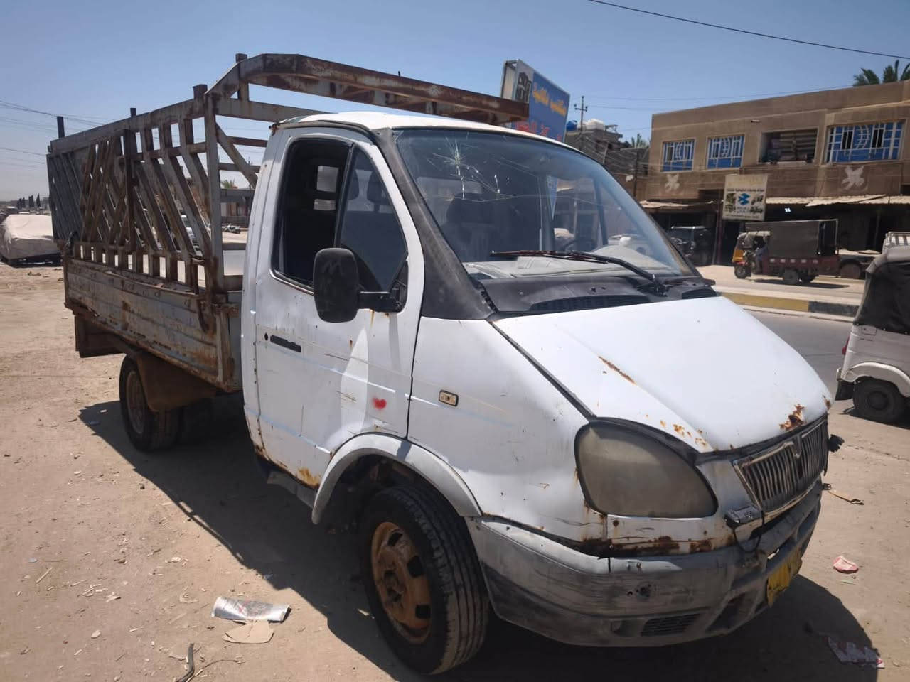 سلام عليكم ورحمة وبركاته سياره البيع السعر 15ورقه وبيه مجال العنوان بغداد حيور ***********
