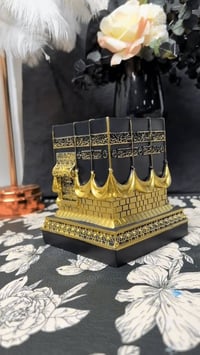 🕋 مجسم الكعبة المشرفة بتصميم فاخر ولمسة روحانية مميزة تفاصيل دقيقة تحا...