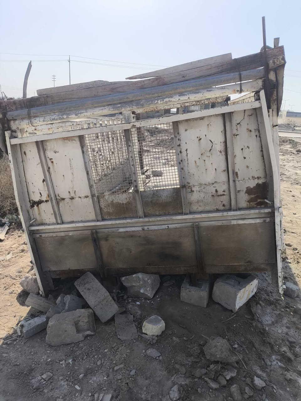 للبيع بدي تيوته طول 4و40بدي حلو مابي خياسات مكان بصره ***********
