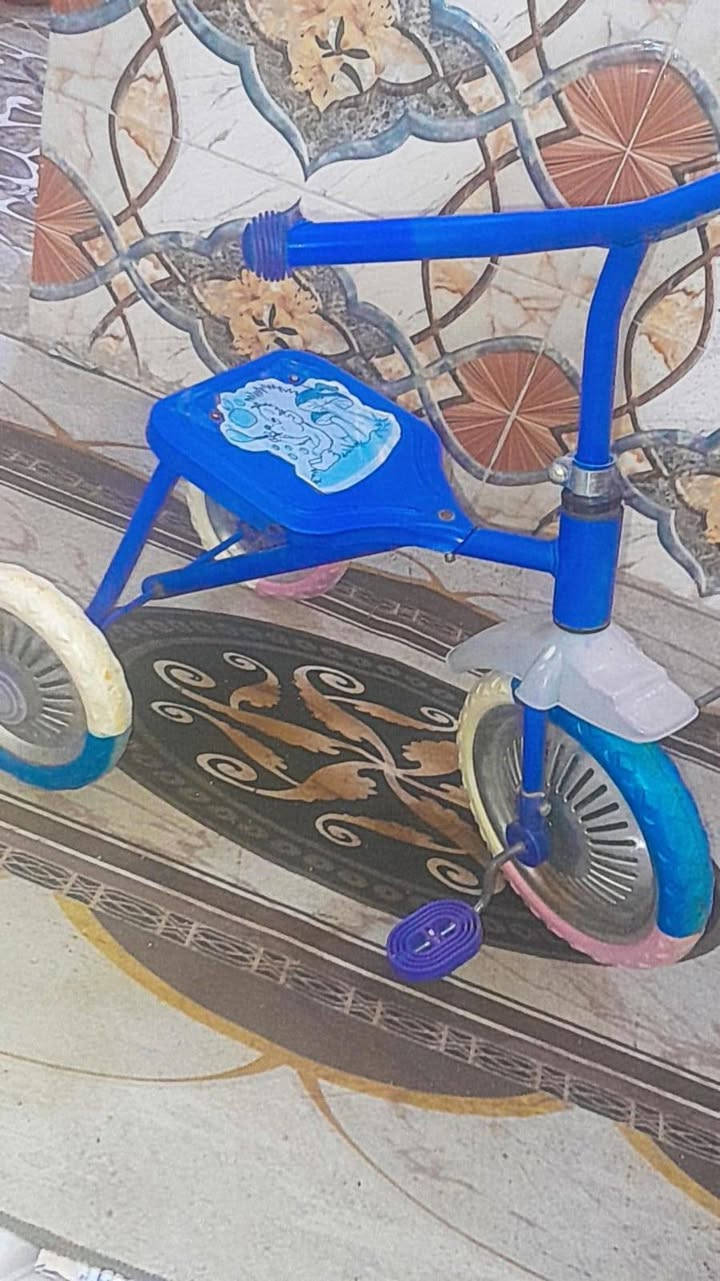 متاح سكوتر استخدام قليل جدا
مع بايسكل اطفال عدد 2 
مع بلي ستيشن 2 نضيف جدا 
للبيع راسلني وتدلل


**إذا كنت صاحب هذا الإعلان وتريد حذفه لأي سبب، رجاءا أرسل رسالة إلى الدعم الفني**