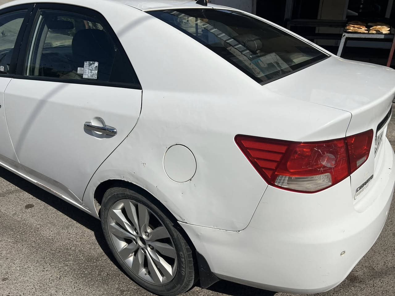 سيراتو ٢٠١٢ خليجية فول عده البصمة 
بيها فقط بارد الجاملغ الخلف السايق 
گير ومحرك خير من الله 
سوانار جديد 

عنوان ديالى - بلدروز - عتبه 
التصال ***********
