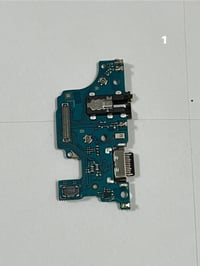 اخوان عندي  من صورة رقم واحد. 100قطع   وعندي من صورة رقم 2 عندي 1500 ق...