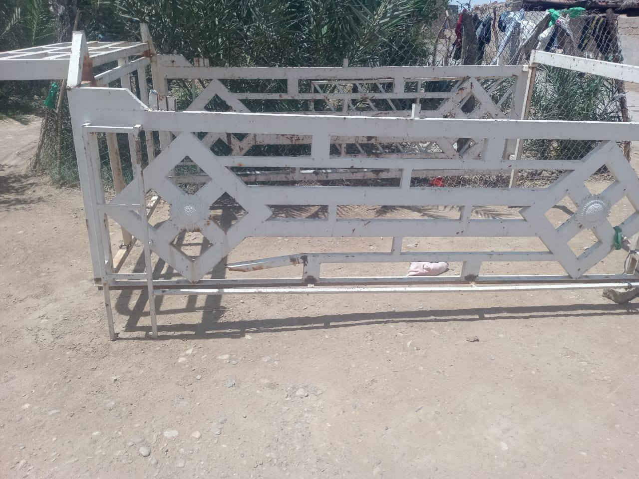 محجر البيع مناسب مكان كحلاه سعر 150رقم ***********
