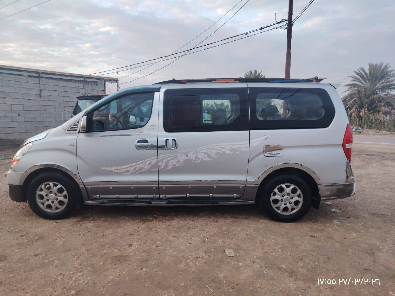 السلام عليكم
ستاركس موديل 8 
سياره بيه جاملغ خلفي جارد 
كير مكينه حداديه سياره جاهزه 
مكان السياره السماوه ...الرميثه .السعر ١١٢ وبيه مجال 
للاستفسار ***********
