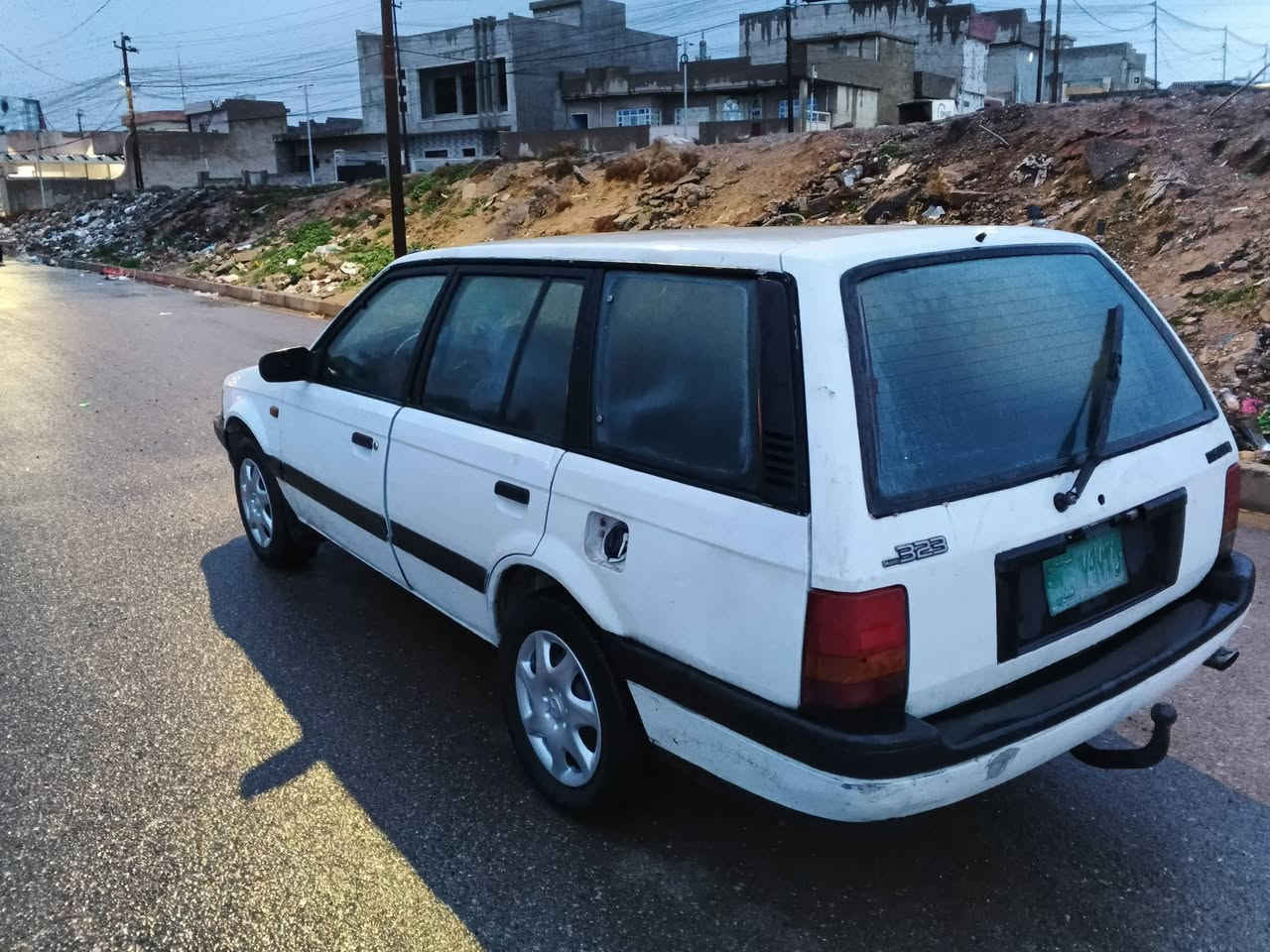 مازدا 300 20 ماكينه نظيفه غير نظيف سنويه خضراء سياره شغاله كربون ما مسجل سياره ماا صبغ شامل لك واحد سعر 15.    ***********
