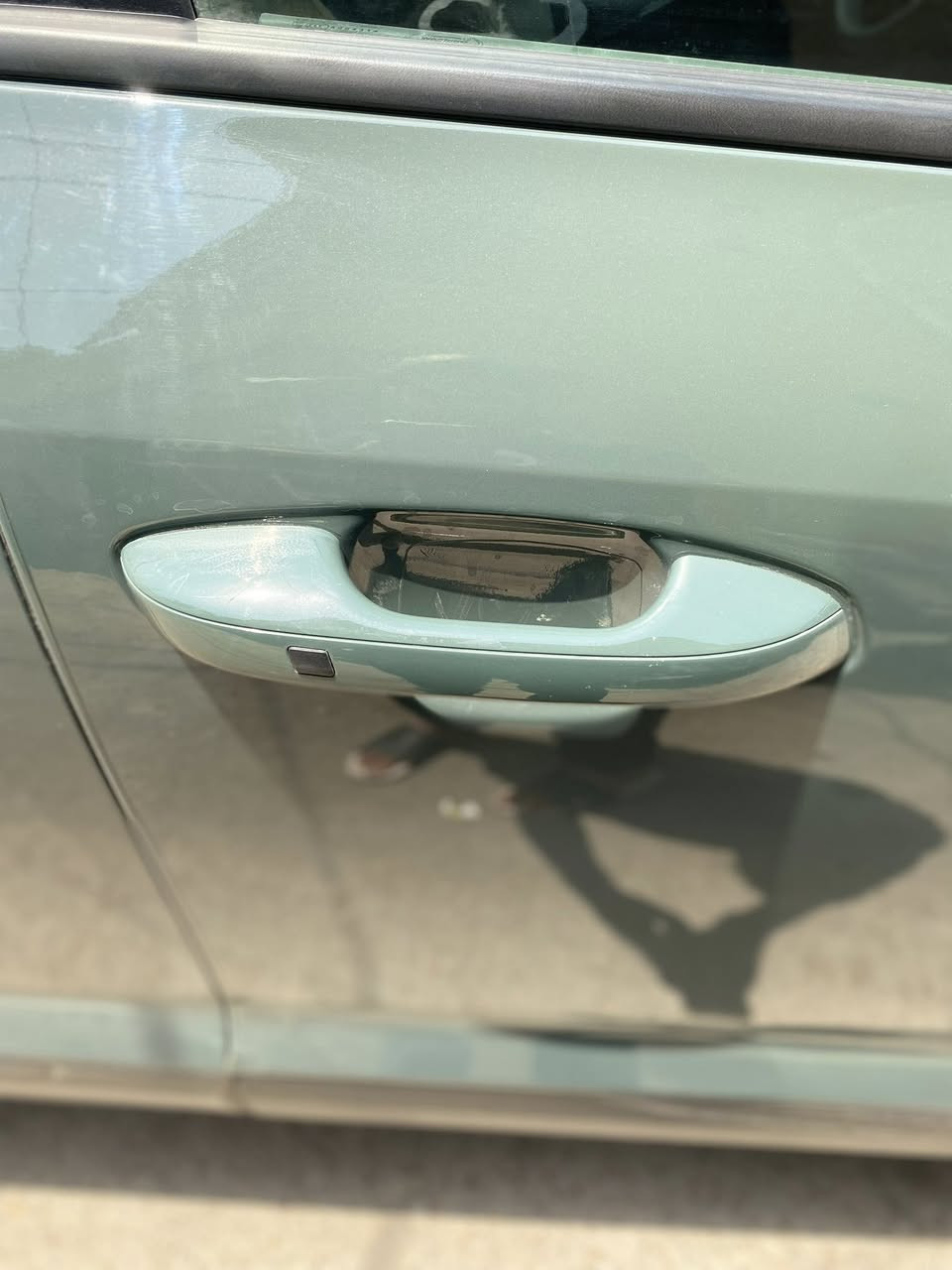 سلام عليكم
كيا نيرو هايبرد 2024 الشكل الجديد EX
فول مواصفات عدى الفتحة 
وسيارة اقتصادية جداً تفول مرة للشهر 
صور الحادث خاص
الاضافات:
بصمة ابواب وتشغيل عن بعد
محرك 1600cc هايبرد
داخل ابيض
رادار جانبي وامامي
بطارية ليثيوم
شاشة كبيرة
كاميرا خلفية
حساسات خلفية
كرسي كهرباء
كراسي تدفئة
اتو هولد
نظام توقف عند اقتراب من جسم معين
مانع تصادم
تصحيح مسار
مثبت سرعة
مانع انزلاق
دخول ذكي
إنارة ترحيبية
غمازات عالمري
نقطة عمياء
حساسات تجاوز BSM
شاحن وايرلس
شاشة اعطال
عداد ديجيتال
جنط قياس 17
اضوية امامية زنون LED
اضوية خلفية LED
كشافات زنون LED
حساسات إضاءة
إنارة تلقائية Auto
إضاءة فل LED
أوامر صوتية
شفتات بالستيرن
حساسات اصطدام
حساسات مطر
حساسات دخول الإنفاق
حساسات ضغط هواء الإطارات
GPS
نافيجيشن
انارة متغيرة بالدشبول
تبريد منفصل
قطعتين تبريد وتبريدها ممتاز
منافذ USB بالمقاعد
شاشة تدعم ابل كار بلي
كندشن مركزي
نظامين قيادة (ايكو وسبورت)
وبيها مواصفات كثيرة أخرى 
مرقم بغداد 
عنوان بغداد للاستفسار ***********
واتساب ***********
