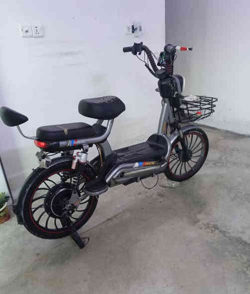 السعر ١٧٠ دراجه موديل 2024 جاهزه
حجم 20 بصمه كهربائيات كامله مع شاحنه مو شراي لا يكسر بسعر.     *********** مكان كركوك
