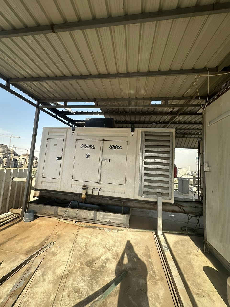 للبيع مولد بيركنر 250kv
كاتم المولد جديد مشتغل 1883 ساعة 

+964 788 000 8869
