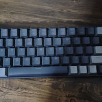 شباب كيبورت واير ليس شحن سعرة 30 الف تواصل واتس اب 07773273325