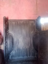 غلاف • بصرة زبير • ٢٠٠٤