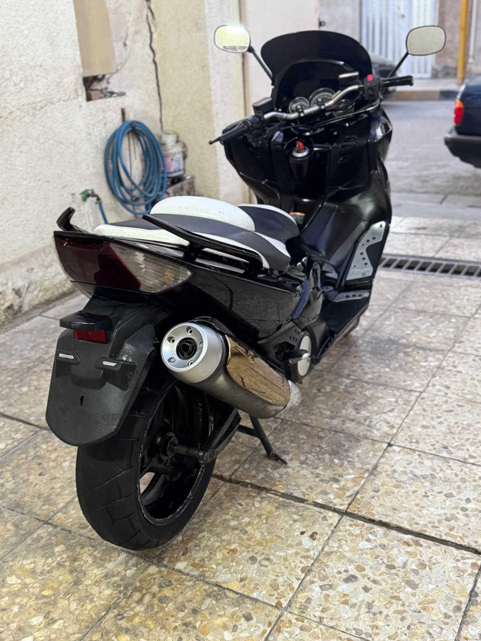 يا الله 
سلام عليكم شباب 
تي ماكس موديل 2011 دراجة بعدها بحالة الوكالة. كل نقص ما بيها  مكفولة من كل النواحي عليها ستيرن ريزوما وكلج مالوسي.  السعر 30 ورقة مكاني بغداد رقمي ***********
