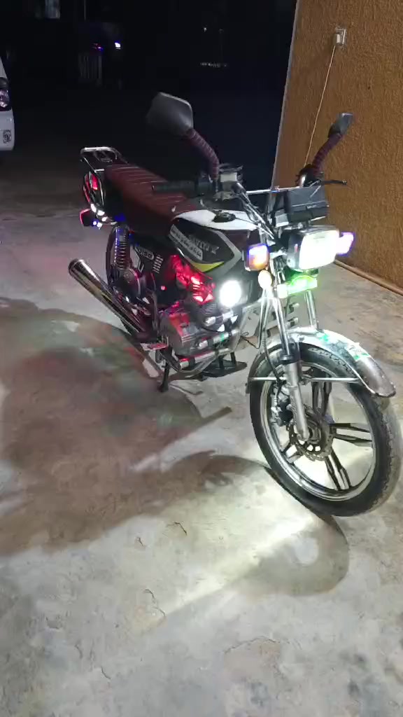 للبيع رقم صاحب الدراجه***********
