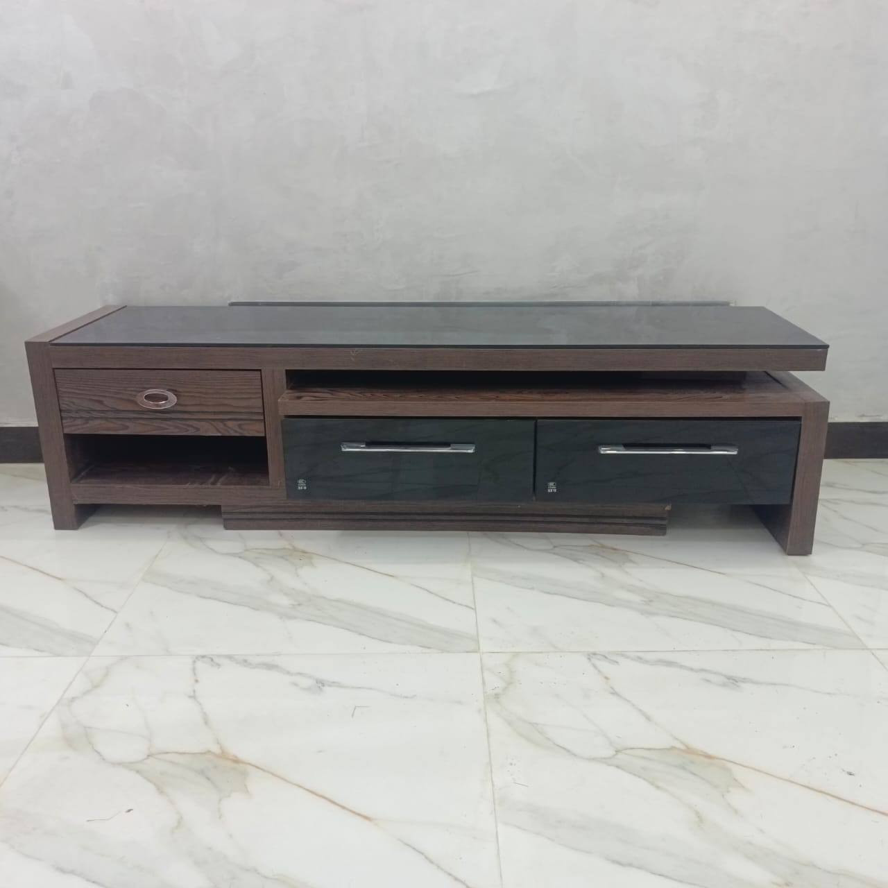 ميز بلازمه للبيع سعره 75 وبي مجال والبرده 3قطع سعره 35


**إذا كنت صاحب هذا الإعلان وتريد حذفه لأي سبب، رجاءا أرسل رسالة إلى الدعم الفني**