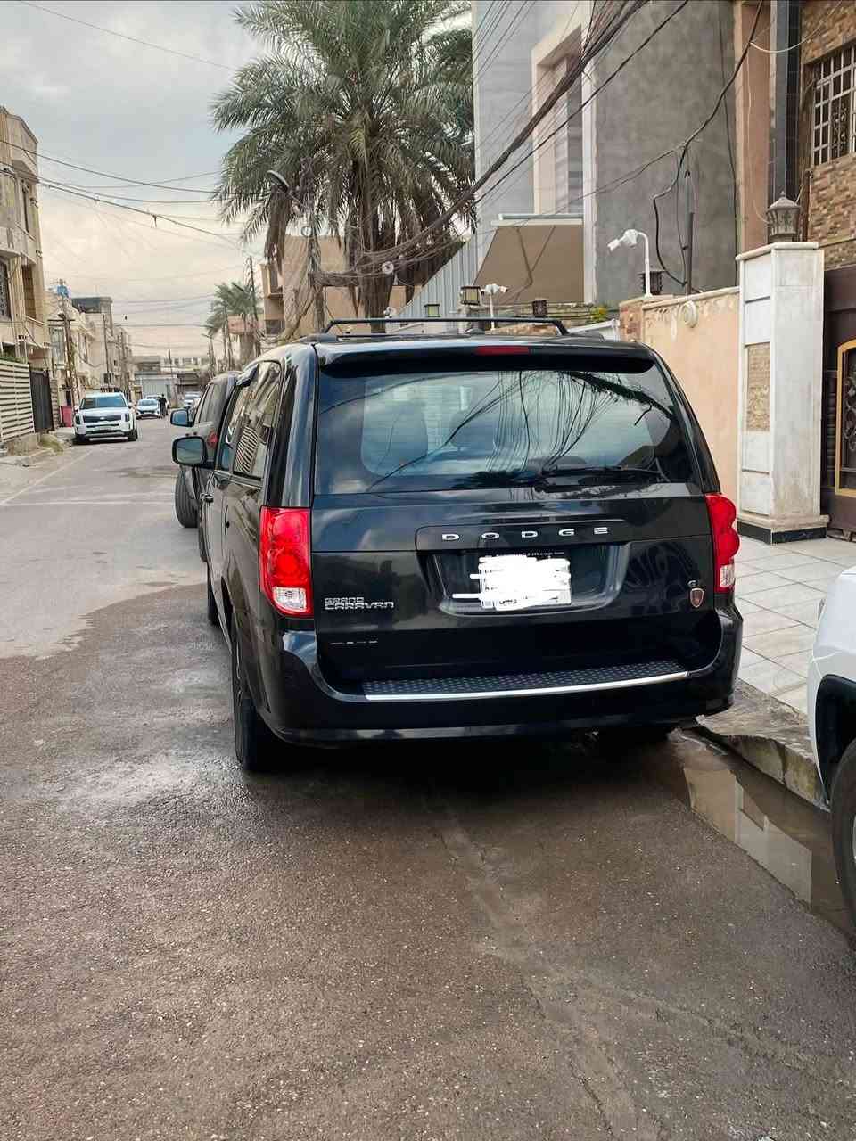 السلام عليكم

من رخصة الادمن  
دوج كـرفان 7 راكب 2019 GT للبيع او مراوس حادث بسيط كما فالصور وبيها توحيد لون جاملغ الخلفي فقط وبيها شخط باب السلايد شخطها ابو ستوته 

المواصفات:

تشغيل عن بعد
3-قطع تبريد 
6-جام كهرباء 
كشنات جلد وكهرباء
تدفئة كشنات
كشنات سياحي ومنفصل 
تدفئة بالمرايا
تدفئة بالستيرن
ابواب كهرباء 
صندوق كهرباء
بردات بلادي
فرس وسطي + سقفي كبير
شاشة قلابه + كامره خلفيه 
سي دي چينجر 6 اقراص + ميموري خزن 
 
رقم بغداد انكليزي بأسمي تحويل ثاني يوم وين ميعجبك 
السعر 168$ وبيها مجال حك الجيه

بغداد  السيديه ***********
