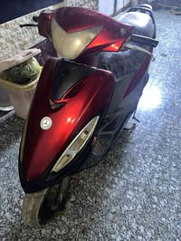 دراجة جي فور ابيعك كوم حديد بس هيه تشتغل بس هندر سوي السعر 120////0785...