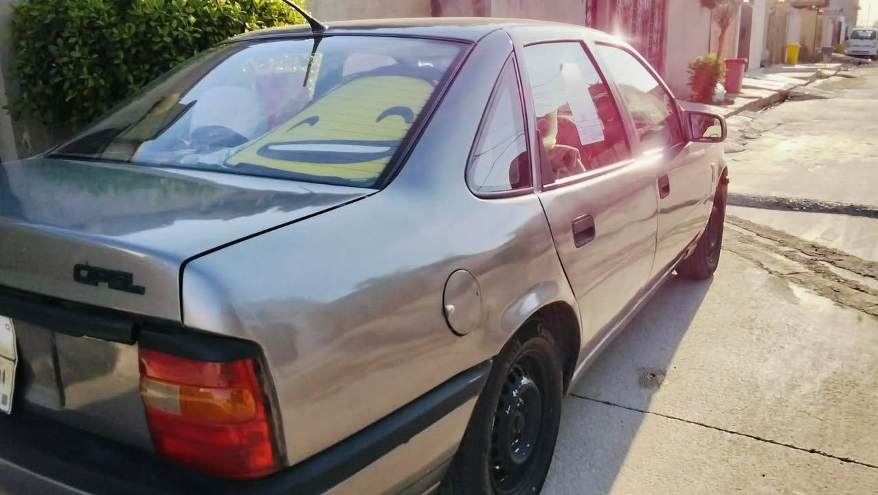 كركوك التون كوبري 
اوبل للبيع موديل ٩٠ سياره بدون ضرر بس صبغ جماليه تخم تاير جدبد صدر جديد كير محرك شرط كوبون بانزين بي شرط تحويل او وكاله سعر ٣٤وبي مجال قليل اني مكلف بل نشر خابر على رقم ***********و***********
