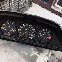 للبيع كيج جامبو 300 شغال شرط  سعره 75الف قفله  07766122767 عنوان بغداد