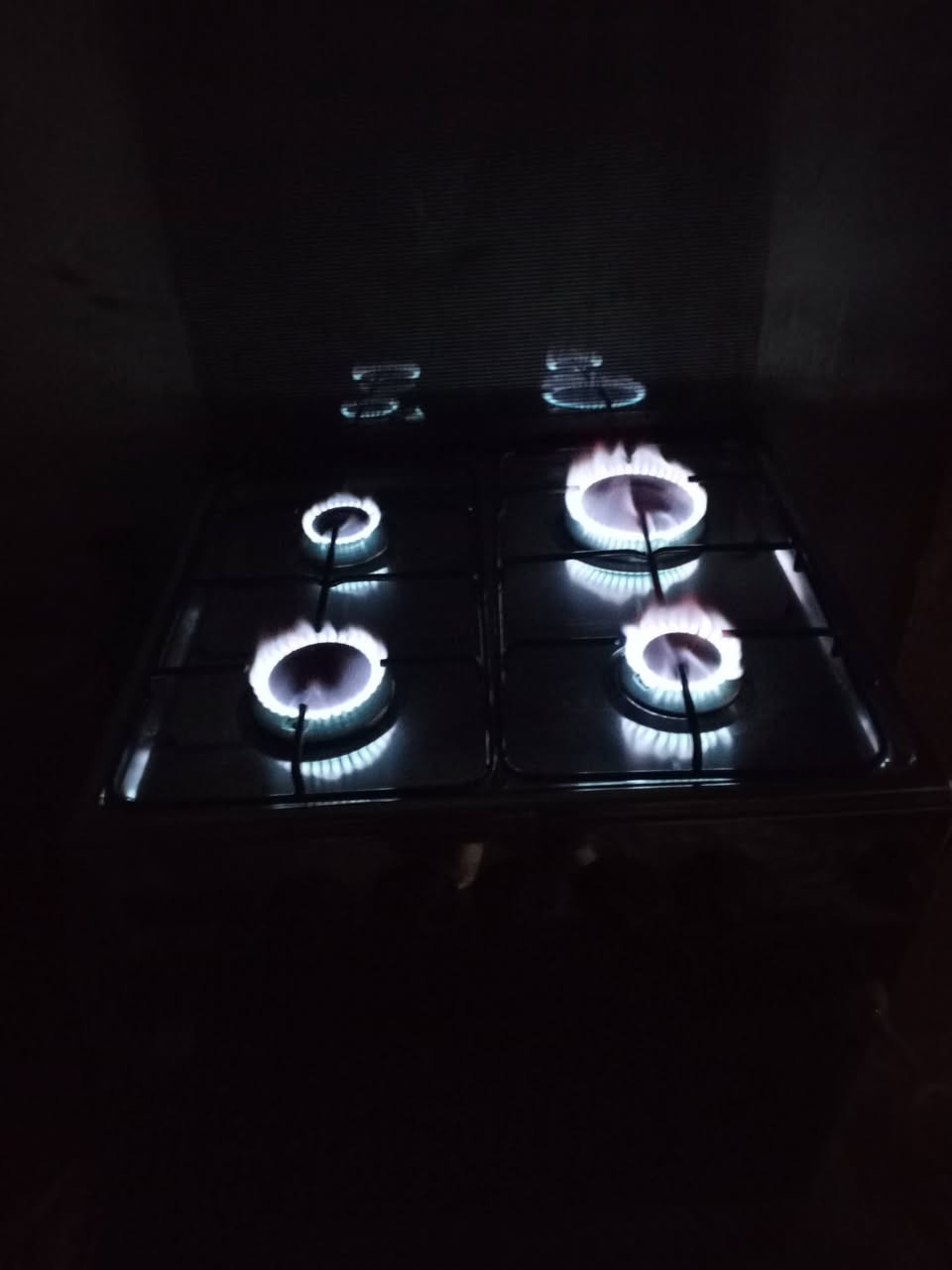 طباخ للبيع نظيف وشغل شرط 

السعر 100 الف ***********

‏‪***********‬‏
