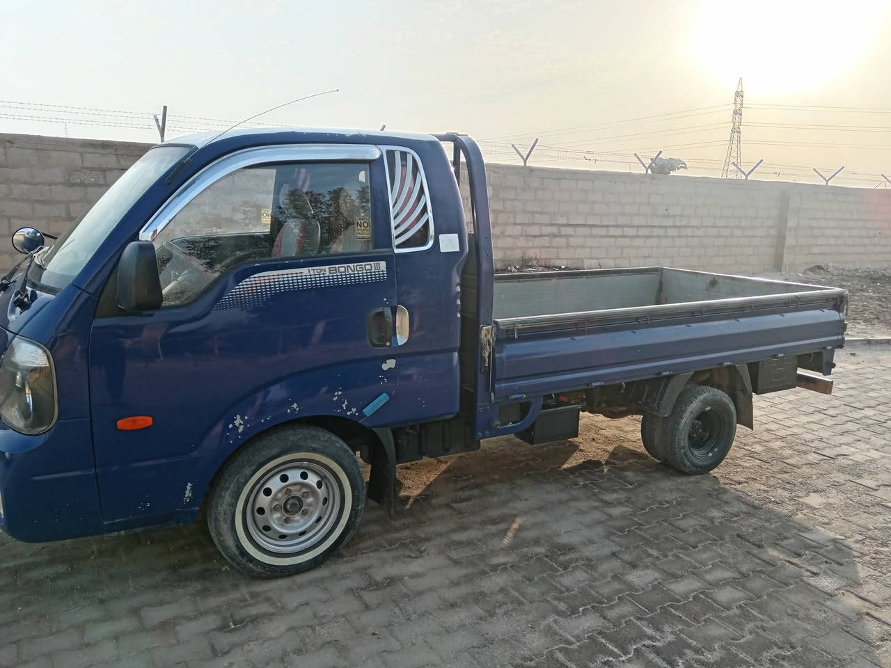 السلام عليكم كيا بنكو 2015 كفاله عامه من صبغ  قطرة خياس مابيه تخم تاير جديد شاصي مامصبوغ رقم شاصي واضح السياره هزه جديده رقم انكليزي قادسيه بسمي تبريد ثلح   مكينه مسكر مجول مكان السياره سماوه قضاء الهلال
 السعر 115 وبيهه مجال

موبايل *********** 

ملاحضه
السياره كل 1500 كيلو تنقص اقل من لتر دهن
