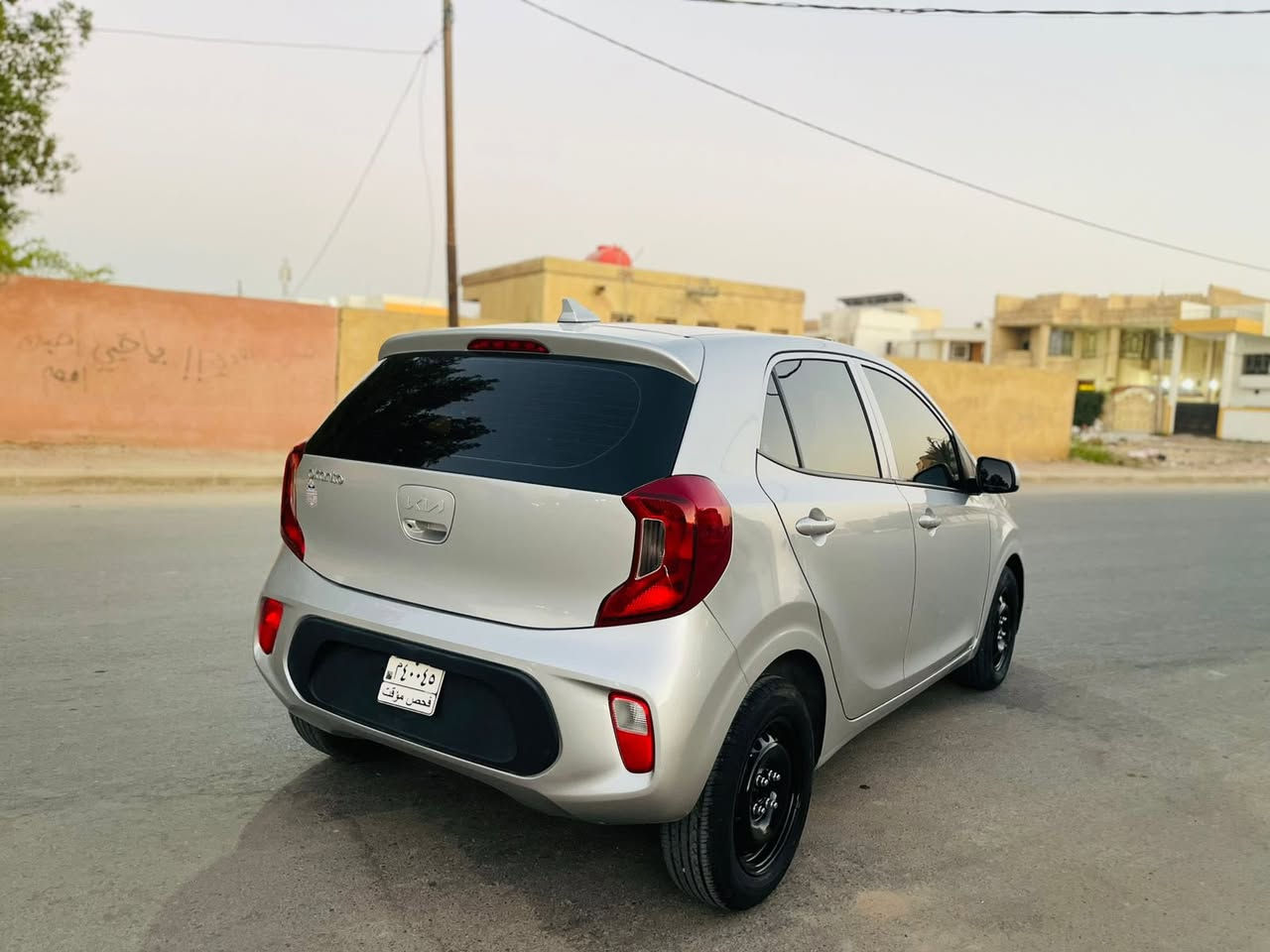 سلام عليكم
كيا بيكانتو 2023 خليجي حرة 
شاشة/كامرة/تحكم استيرن /تخم تواير جديد /مكينة /وكير /وحدادية /وتبريد وتدفئه على شرط /محرك دوش وكير 6نمر/سياره بيه فقط جاملغ خلفي جه السايق فقط 
السعر:112 وبية مجال 
للأستفسار:***********
المركز:السماوة
