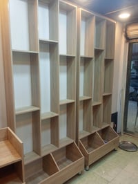 ارفوف للبيع الطول مترين العرض متر العمق 30 س بعدهن جدد و مناسبات ه‍ 07...