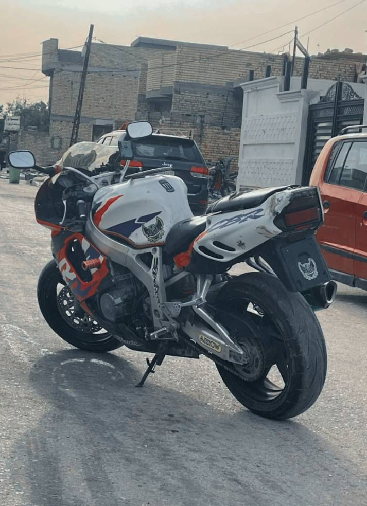 السلام عليكم
CBR 919
اوراق كامله 
مكاني بغداد 
السعر 14
***********
