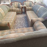 كنب 10مقاعد • نظيف • خلف مستشفى التركي