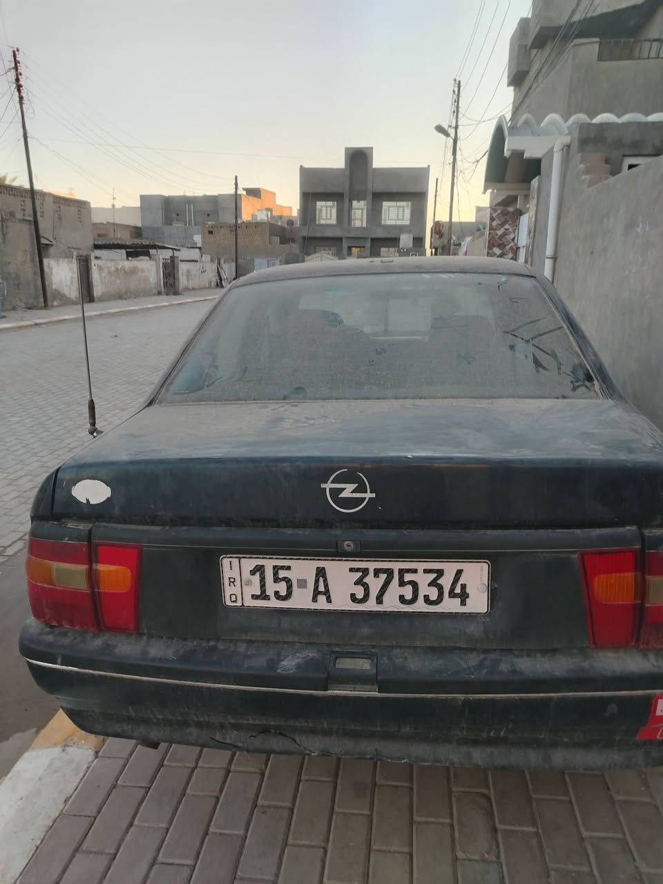 فكتره مديل 91 رقم  دولي نبار سنويه 2030 محرك مجفت جديد 1600 سعرها 30 وبيها مجال *********** سامراء حي سكك
