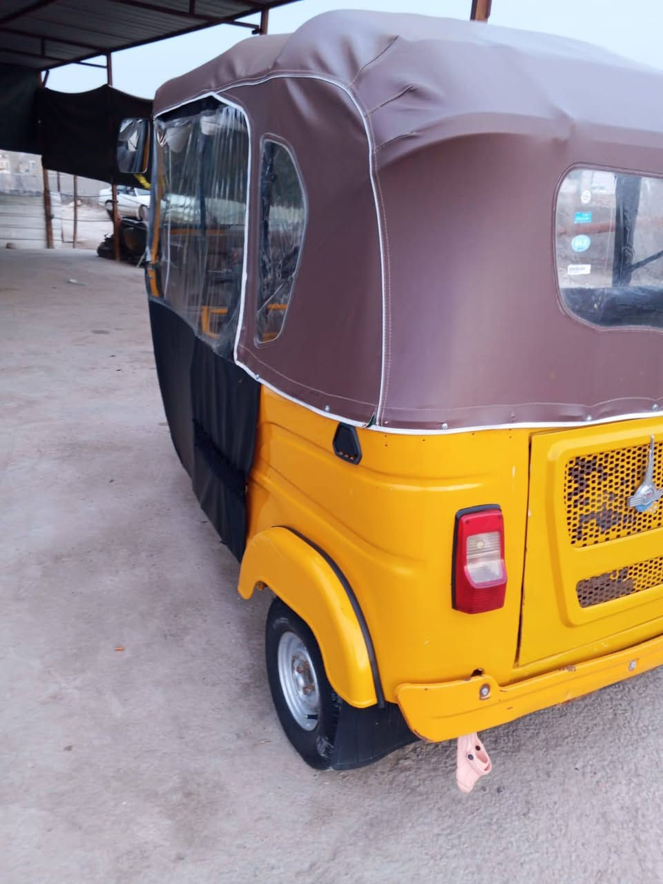 بسم الله الرحمن الرحيم تكتك للبيع 2021 بيهه ضربه بل صفحه مكينه كفاله تخم تاير جبلي قرصه جاي بس تحجز عل للوحات  مكلف بل نشر ***********
