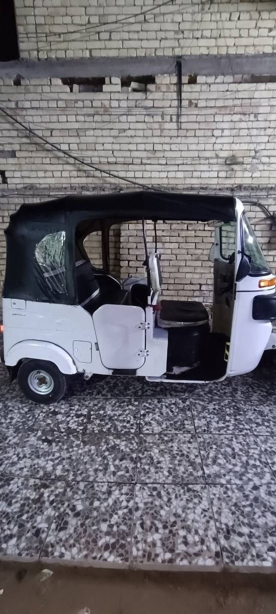 سلام عليكم تكتك موديل 22 شهر الخامس رقم وسنوية مابيها اي نقص تكتك خير من الله من ايدك للشارع مكفولة من كلشي الرقم مميز مواليد 97 شهر 6 يوم 15 العنوان حي اور ال600 السعر ثمانية وثمنمية وبيها مجال رقمي *********** بغداد, العراق
