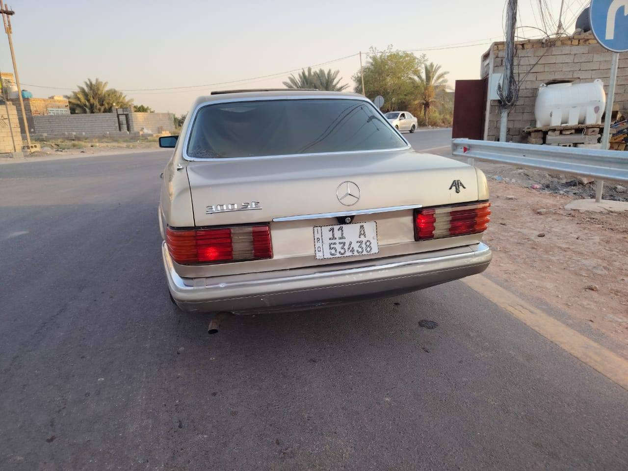 سلام عليكم. للبيع رئاسي محرك وكير ياباني ٣٠٠٠. كفاله من التبخير والتنقيص  تبريد شغال رقم بغداد انكليزي. حداديه نص عمر. سنويه جديده.
#مكانها نجف /قضاء المشخاب سعرها ٥٣ وبيها مجال ***********
