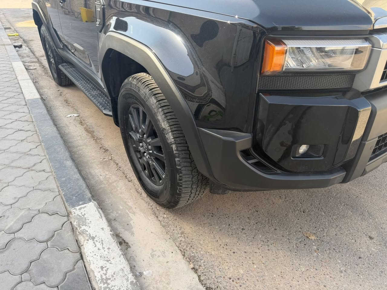 سلام عليكم تويوتا برادو مديل2025(فئهRO)سازز ضمان  كفاله عامه رقم بصره تحويل ماشيه 9000km مغلفه ppfنانو بلكامل السعر (465$)العنوان البصره الزبير حي الخطوه الاتصال ***********
