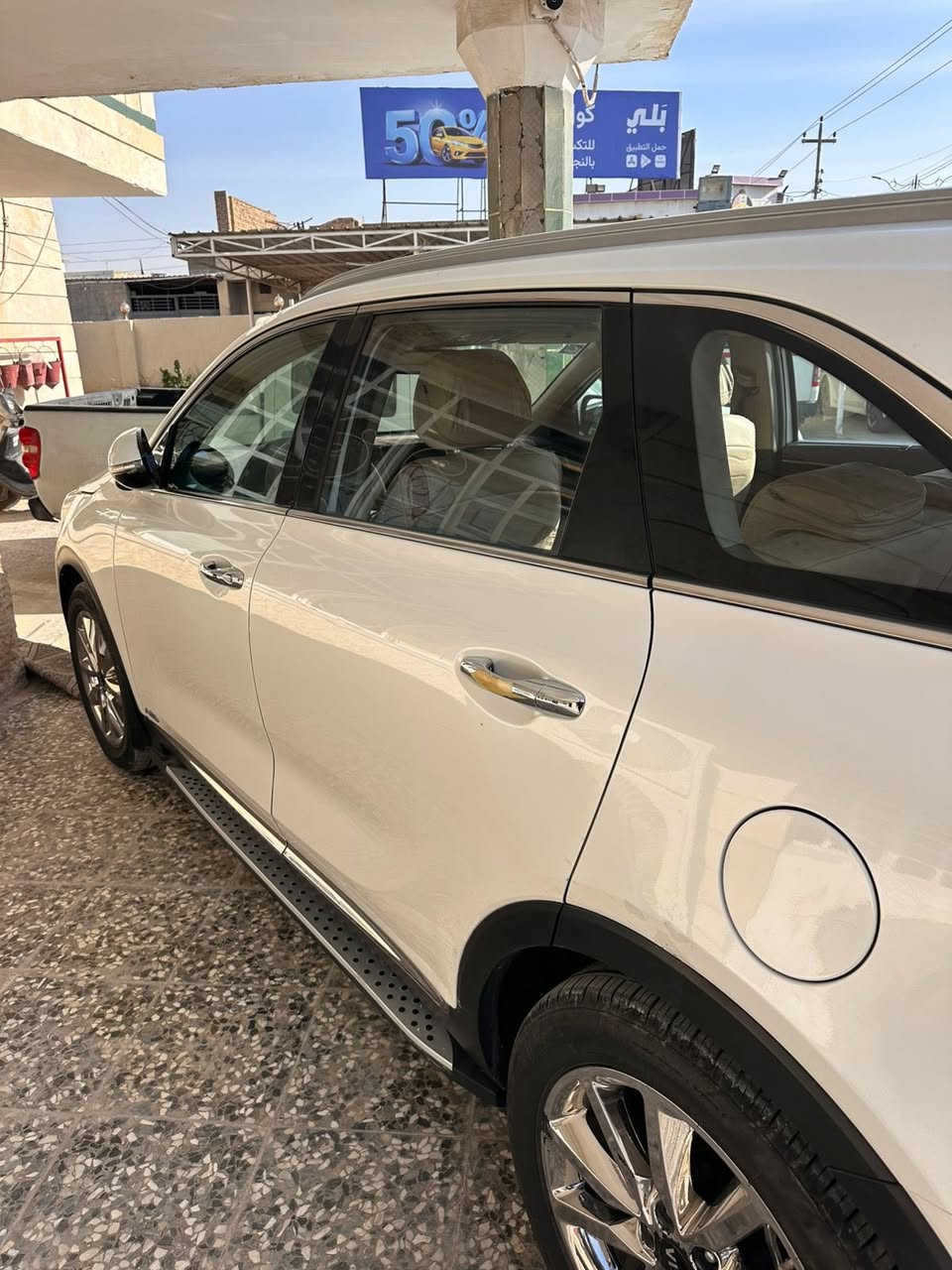 سورنتو ٢٠١٦
رقم بغداد
ماشيه ١٢١
فول
كويتيه
مكفوله
٦ سلندر 
خليجي
بانوراما 
تحكم ستيرن
اشاير مري
مري شفط
جنطه كهرباء
كشنات كهرباء
تدفئة كشنات
كامره 
حساسات خلفيه واماميه
زراكات لايت
بردات جام

السعر 225 ورقه 
مكاني النجف 

***********
نقد فقط
