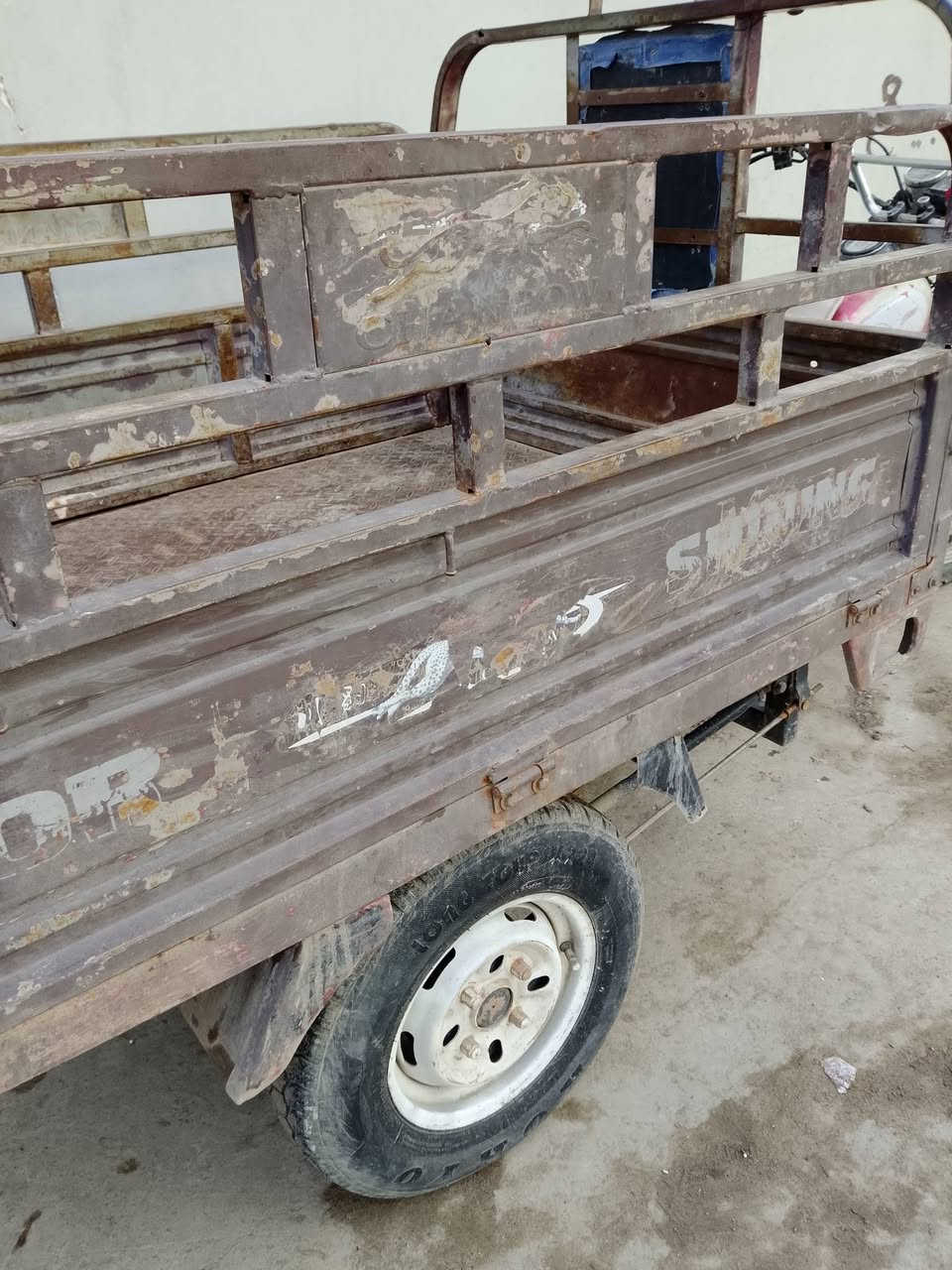 سلام عليكم ستوته للبيع سعرها مليون وبيها مجال مكينه 2023 ما مفتوحه منفيس ايمن الموصل
***********
