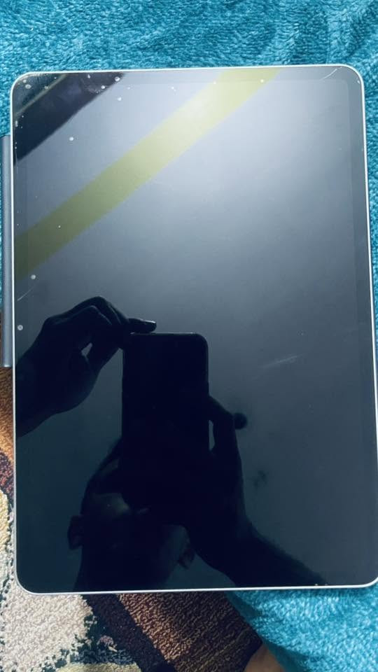 شاومي باد ٧ ذاكرة ٢٥٦
كامل ملحقات 
٣٥٠وبي مجال


**إذا كنت صاحب هذا الإعلان وتريد حذفه لأي سبب، رجاءا أرسل رسالة إلى الدعم الفني**