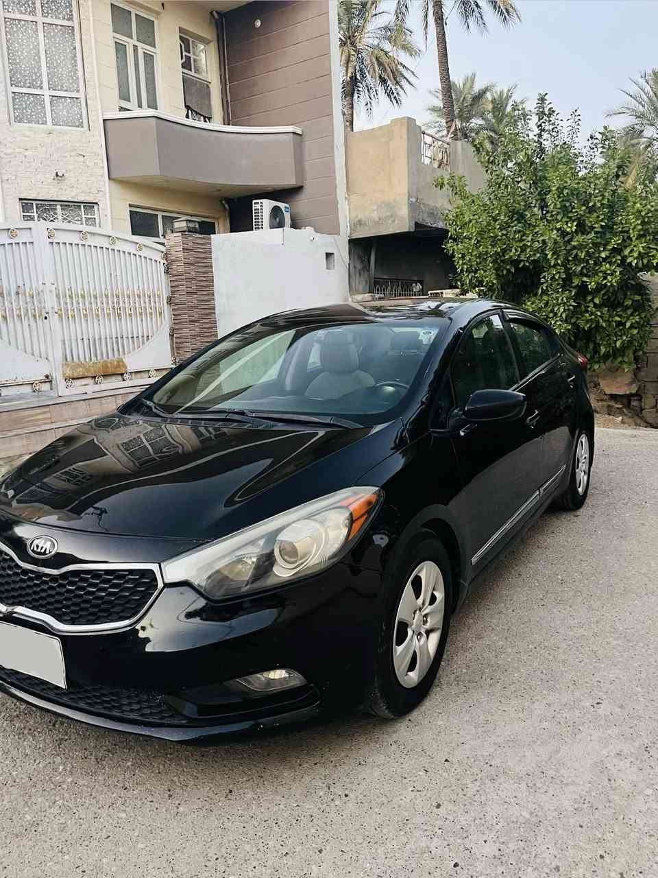 فورتي موديل :2016
رقم ديالى باسمي 
بيقا قطعتين تبديل بلاد مو تجاري 
وقطعتين صبغ فقط رش بدون اي ضرر 
مكينة السيارة بشرط لا تنقيص ولا تبخير 
الكير بشرط لا نضوح ولا مفتوح ولا اي شكال 
والكير AT والمكينة 1800cc دوش انسى الدوانز
مواصفات عادية نضام ECO وتحكم ستيرن شاشة اندرويد
صدر خير من الله 90% 
عليها تايرات جدد تخم كامل 
السيارة ماشية ١١٧ وقابل للزيادة 
السيارة نصبة وتراي ناعم تخبل وشادلها زنون 
مكان السيارة 📍ديالى بعقوبة 
سعر السيارة بـ(١٠٢) وبيها مجال بسيط 
وللاستفسار اكثر 
رقم الهاتف 
وتساب ***********
***********
