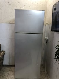 مرحبا عدنا ثلاجه كاونتر للبيع 07705989706