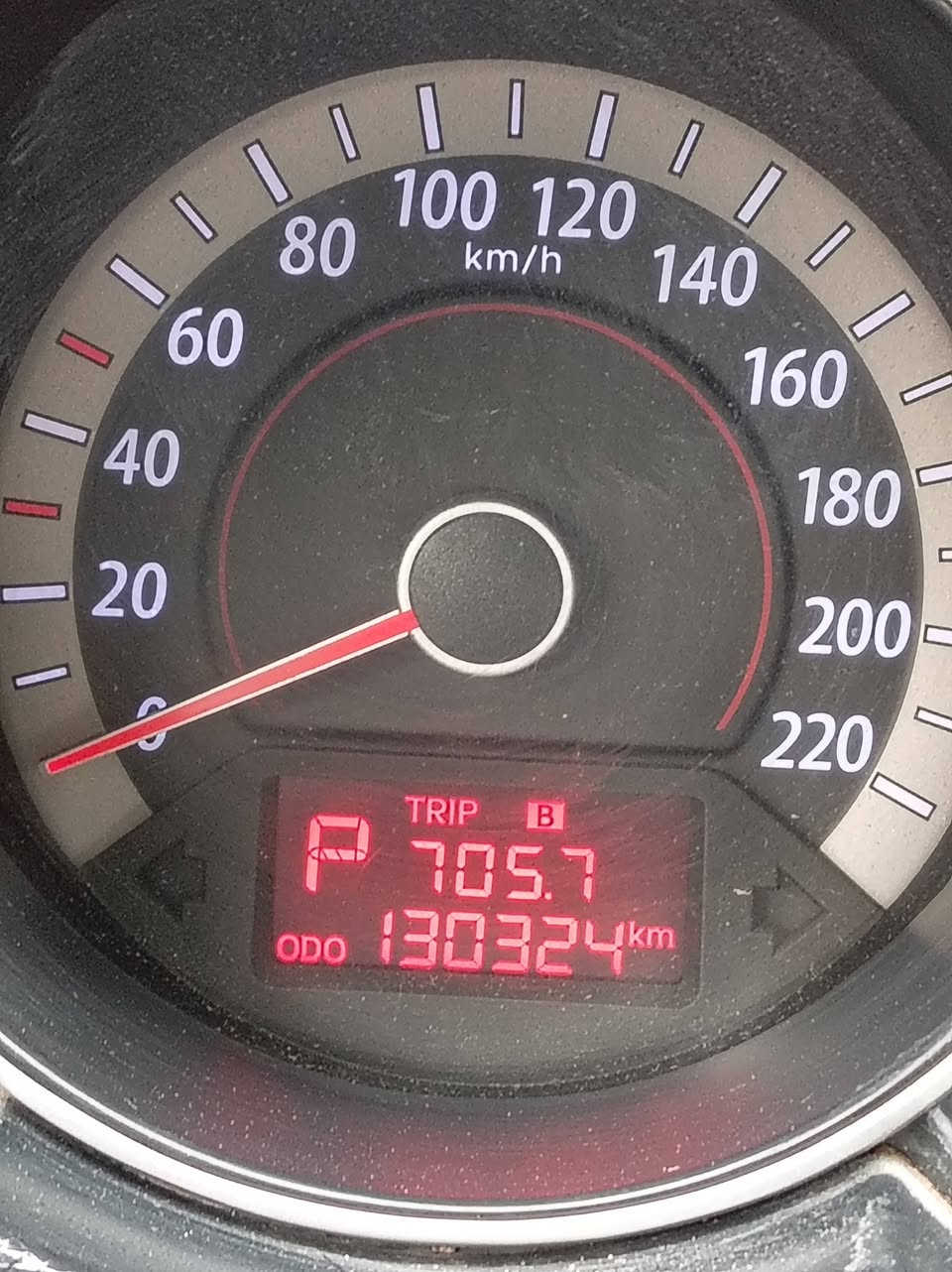 للبيع
كيا سيراتو مديل ٢٠١٢
سيارة مال بيت
رقم صلاح الدين مميز
الداخل لونين
سنوية ٢٠٣٠ تنتهي بسمي
ويل كب ١٦
محرك ١٦٠٠ دوش بلادي
تبريد ثلج
تدفئة
شاشة
السيارة كلين بس الجاملغ الخلفي نفس ما موضح بلصور 
مكان السيارة سامراء
للاستفسار الاتصال على الرقم ***********
السعر ١١٠ وبيها مجال
