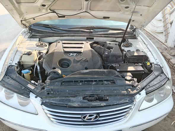 السلام عليكم ازيرا موديل 2009 وارد خليجي سياره بيه 3قطع صبغ بدون دواخل السيارة جاهزة مكينه كير صدر امامي خلفي زين تبريد شغال رقمه انكليزي بسمي مكينه 3300مكينه عنوان بغداد السعر 87 وبيه مجال رقم التلفون ***********
